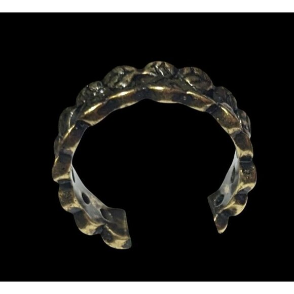 Elven Leaf Fantasy Gold Tone Costume Ring Size 6 - Picture 8 of 14